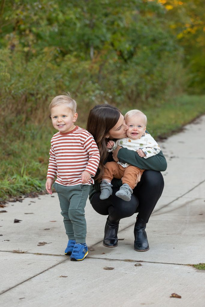 Iowa City Family Photographers - Jen Madigan