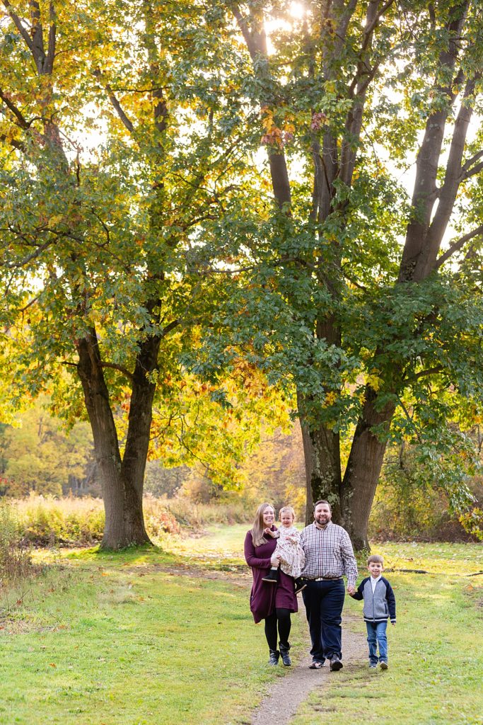 Chagrin Falls Family Photographer - Jen Madigan